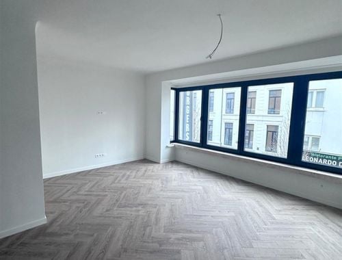                                         Duplex te huur in Antwerpen, € 1.200
