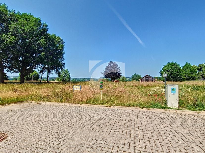 Gemmenich - Völkerich, lot 15: In Völkerich, een charmant en rustig dorp vlak bij de drie grenzen BE/DE/NL, bieden wij u een bouwperceel van ongeveer