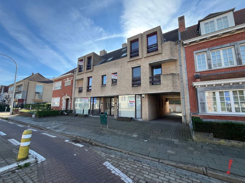Bedrijfsvastgoed te koop in Gistelse Steenweg 229 bus 1,
                    8200 Sint-Andries
