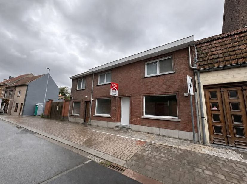 [[ DIT PAND NEEMT DEEL AAN DE ERA OPEN HUIZEN DAG OP 13/6 VAN 16:00 TOT 17:00 ]]Op zoek naar een starters woning op top locatie? Dan is deze iets voor