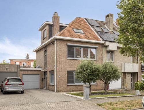                                         Woning te koop in Schoten, € 465.000
