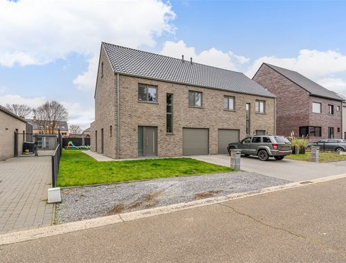                                         Maison unifamiliale à vendre à Kwaadmechelen, € 409.000
