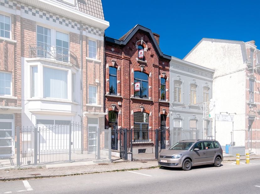 Bedrijfsvastgoed te huur
                    in 6032 Mont-sur-Marchienne