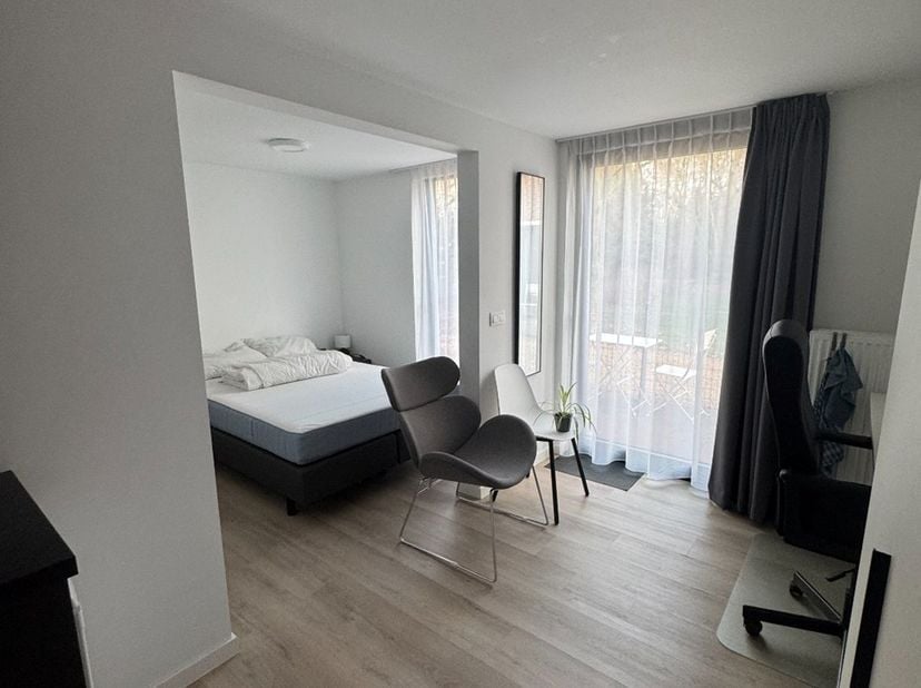 Ben je op zoek naar een studentenkamer in Leuven? Dan is residentie Lydia I misschien wel de perfecte plek voor jou! Deze gerenoveerde residentie, gel