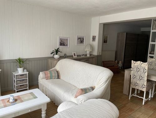                                         Appartement te huur in Westmeerbeek, € 700

