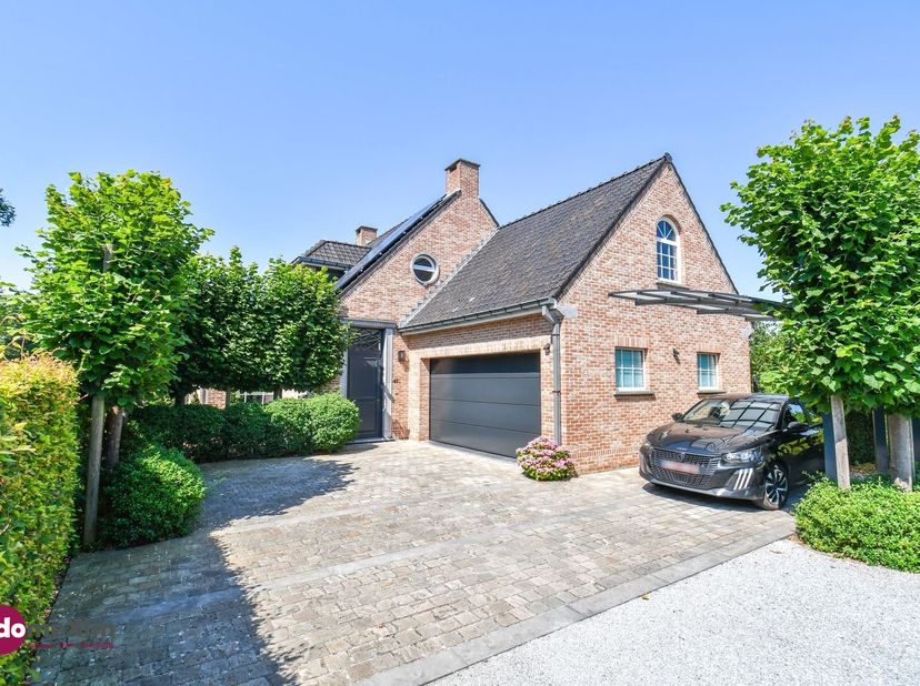 Villa exclusive située dans un cadre paisible à Boortmeerbeek<br />
 <br />
Vous rêvez d’une maison luxueuse et moderne dans un cadre calme et verdo