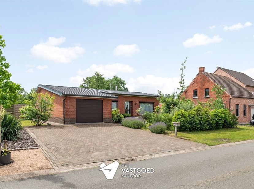 Maison à vendre
                    à 2400 Mol