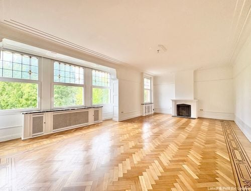                                         Appartement te huur in Schaarbeek, € 2.350
