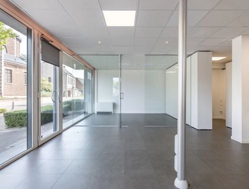                                         Kantoor te koop in Koersel, € 195.000
