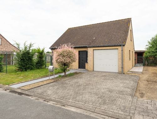                                        Maison à vendre à Ingelmunster, € 325.000

