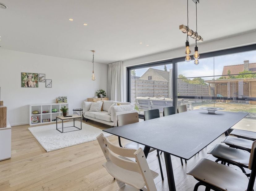 Huis te koop in Stationsstraat 88,
                    8340 Sijsele