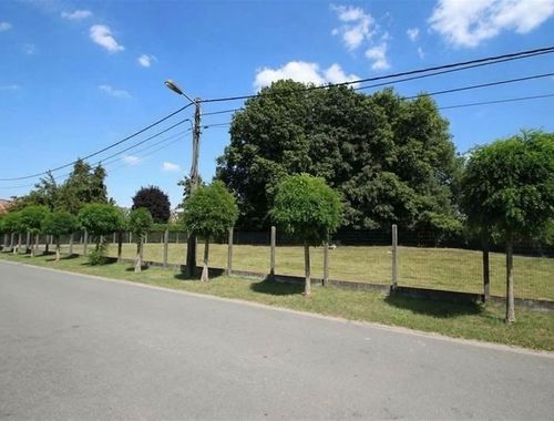                                         Bouwgrond te koop in Maubray, € 95.000
