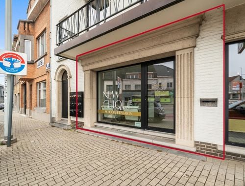                                         Bien commercial à vendre à Ninove, € 225.000
