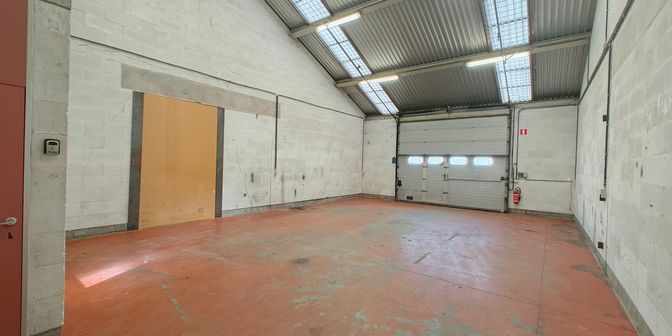 Bedrijfsvastgoed te huur in Ondernemingenstraat 3, 8630 Steenkerke