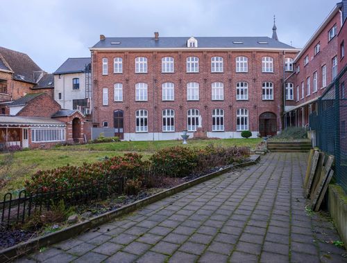                                         Commercieel Gebouw te koop in Sint-Truiden, € 1.988.750
