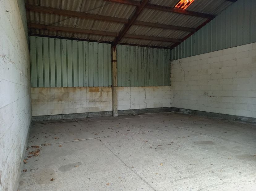 Garage te huur in Statiestraat 38,
                    8840 Staden