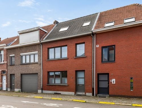                                         Eengezinswoning te koop in Wijnegem, € 429.000
