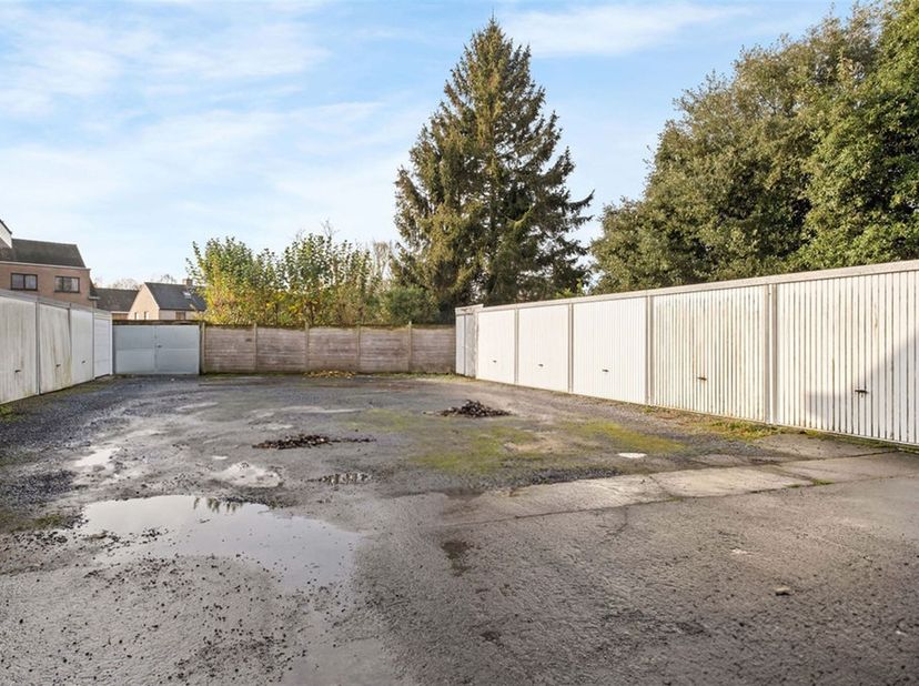 Garage à vendre
                    à 8500 Kortrijk