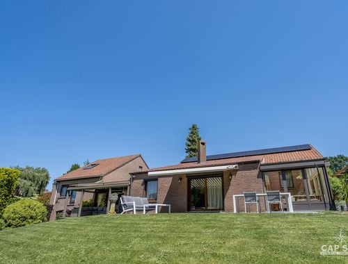                                         Villa te koop in Ophain-Bois-Seigneur-Isaac, € 745.000
