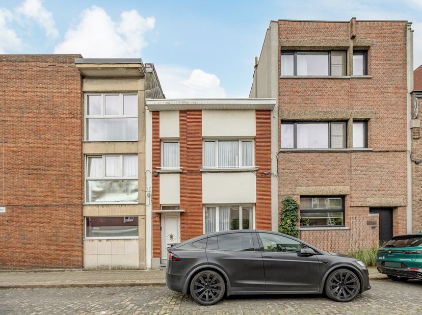 Maison à vendre à ,
                    2600 Berchem