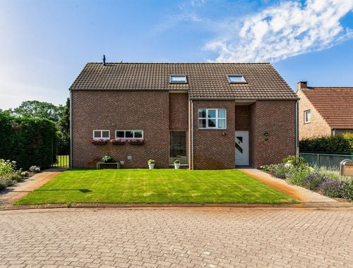                                         Eengezinswoning te koop in Weelde, € 595.000
