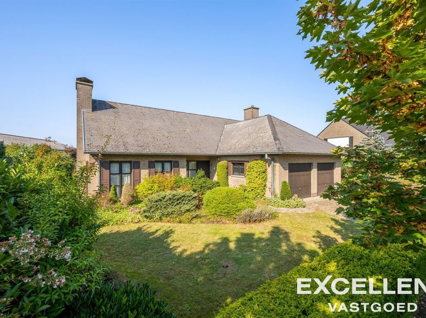 Huis te koop in ,
                    9800 Deinze