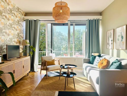                                         Appartement à louer à Ixelles, € 1.030

