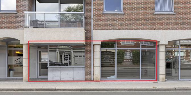 Bedrijfsvastgoed te koop in Ommegangstraat 1 bus M, 8550 Zwevegem