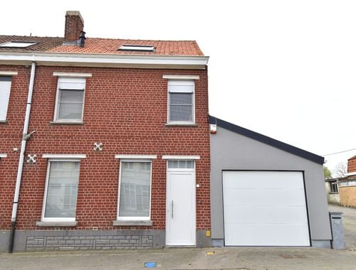                                         Maison à vendre à Bellegem, € 445.000
