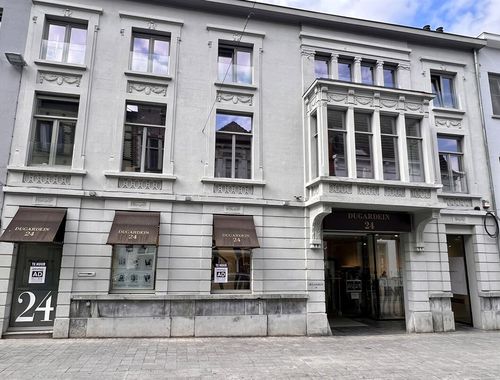                                         Bureaux à louer à Oudenaarde, € 2.600
