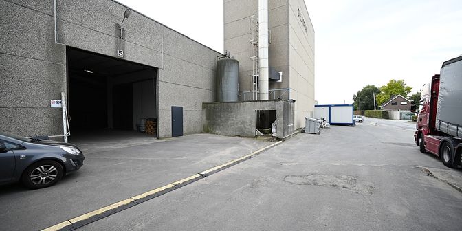 Bedrijfsvastgoed te huur in 8792 Desselgem