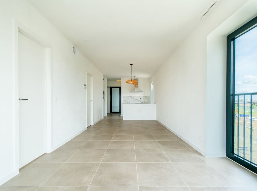 Dit nieuwbouwappartement van het project De Groene Poort geniet van een uitstekende ligging aan het Lobroekplein en het Kalverweipark, in de nieuwe dy