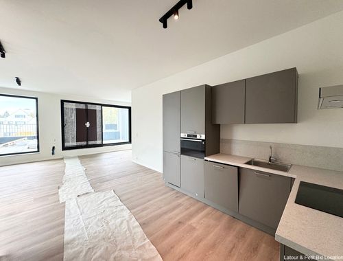                                         Appartement à louer à Woluwe-Saint-Lambert, € 2.575
