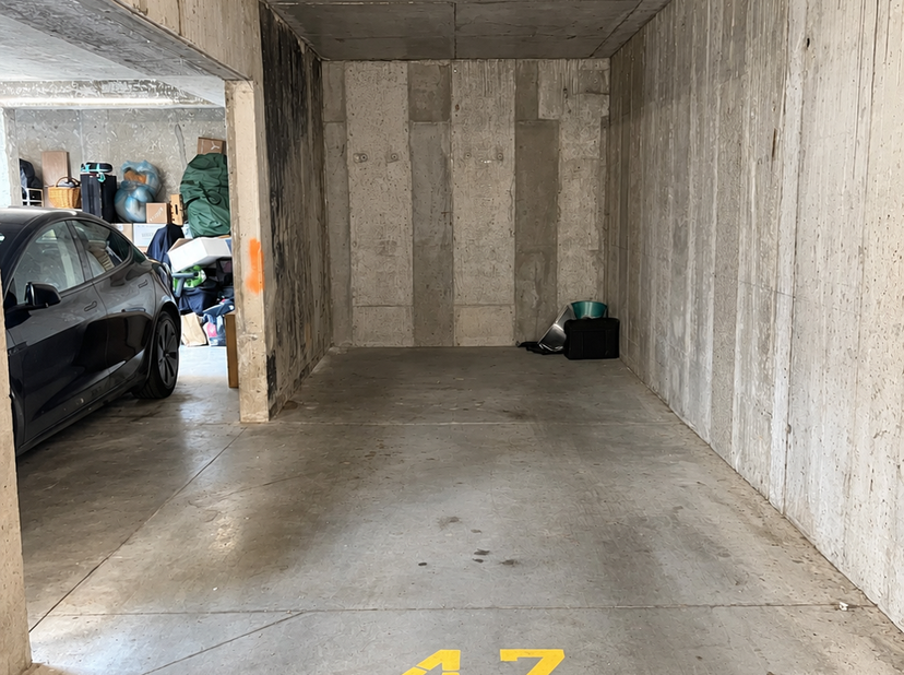 Garage te huur in ,
                    1150 Sint-Pieters-Woluwe