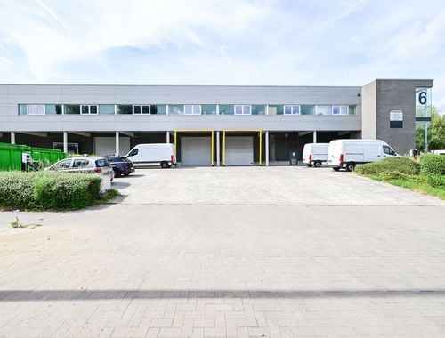                                         Entrepôt à louer à Neder-over-Heembeek, € 32.000
