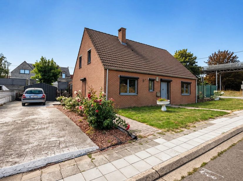 Huis te koop in Nouvelle 28 bus B,
                    6060 Gilly