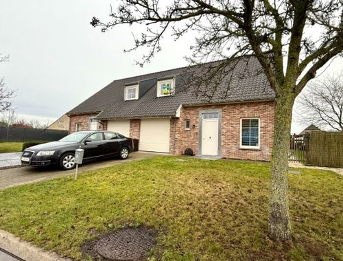                                         Maison à louer à Deinze, € 1.350
