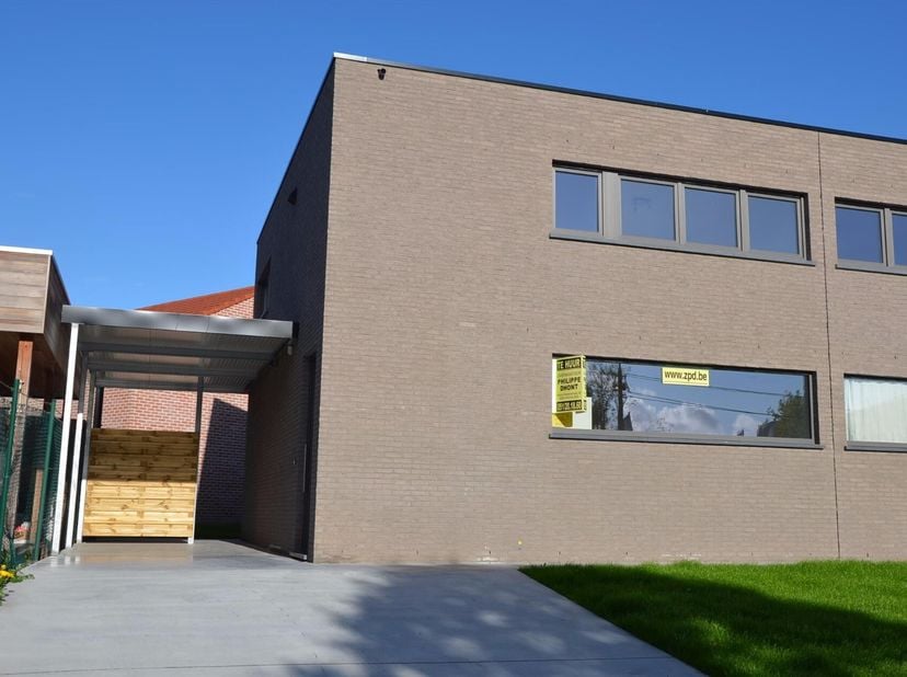 Maison à louer
                    à 8840 Westrozebeke