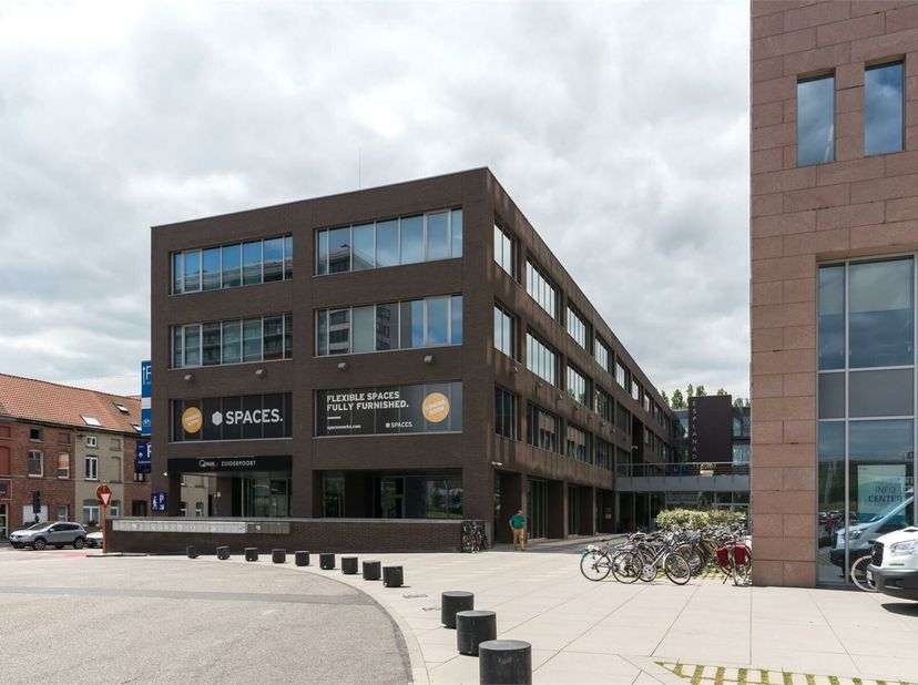 Bien professionnel à louer
                    à 9050 Gentbrugge