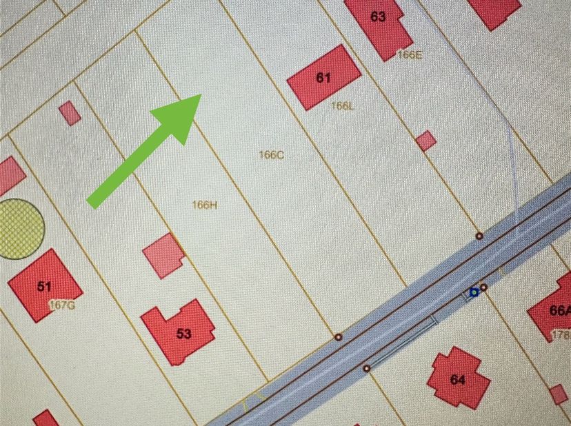 Heb jij bouwplannen ? <br />
Dit ruime perceel bouwgrond is gelegen in een aangename straat met goede bereikbaarheid.   Perceel van 18a70ca:  terrein