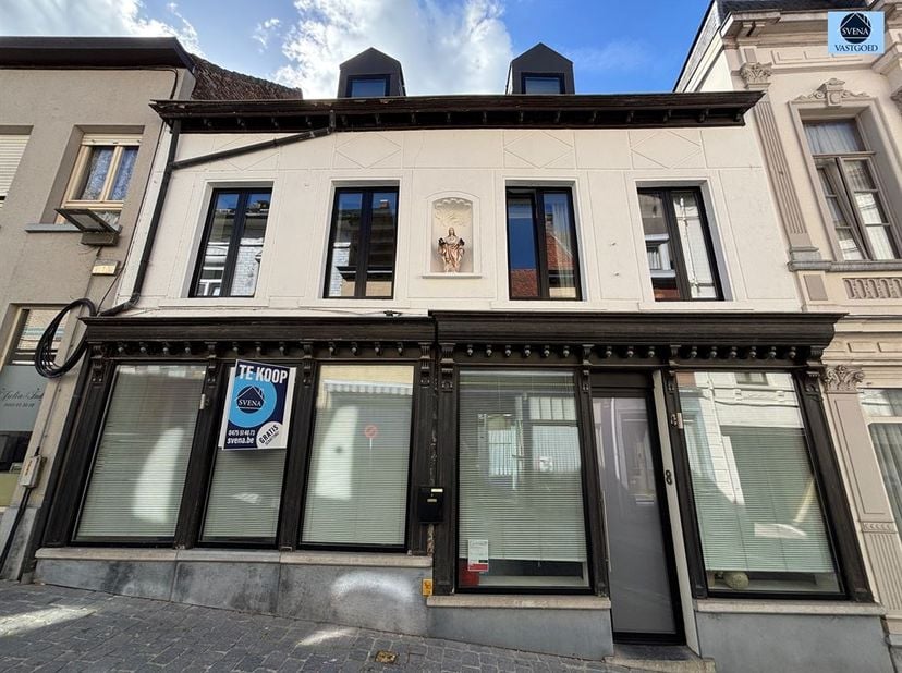 Huis te koop in NIEUWSTRAAT 8,
                    9500 Geraardsbergen