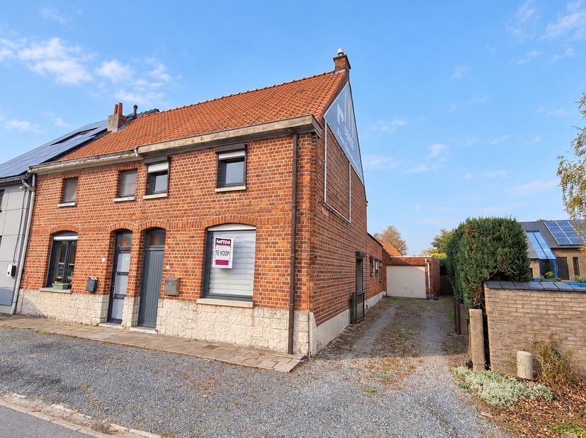 Huis te koop in Gaversesteenweg 346,
                    9800 Deinze