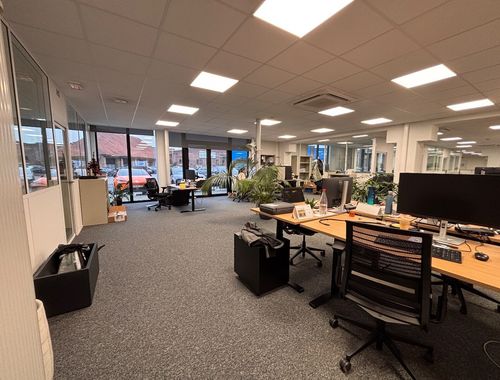                                         Handelspand te huur in Kortrijk, € 3.500
