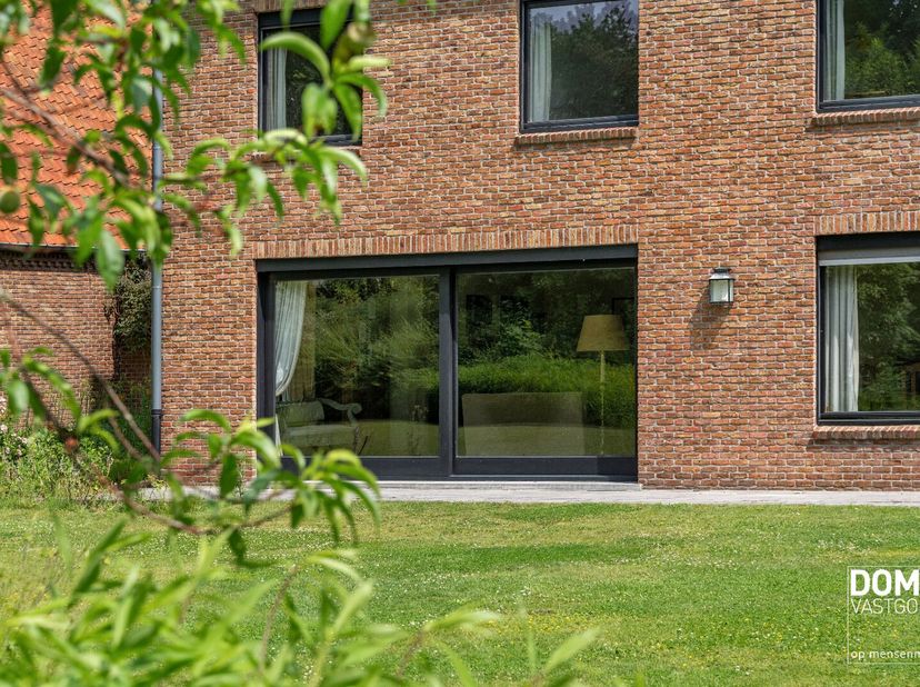 Heeft u interesse? Bekijk deze woning op onze website http://www.domovastgoed.be of contacteer ons op het nummer 011/96.49.96<br />
Aan de Diesterstee