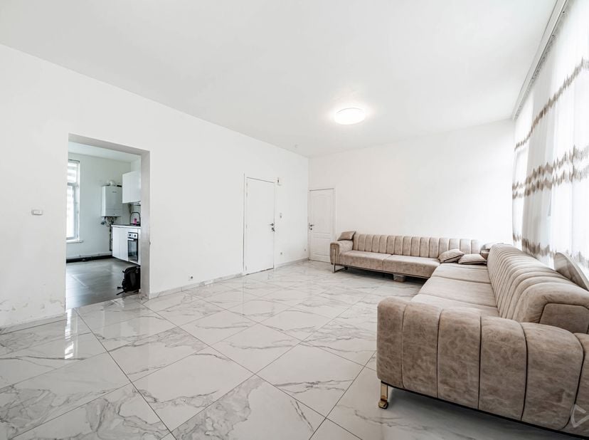 Appartement te koop in ,
                    1080 Sint-Jans-Molenbeek