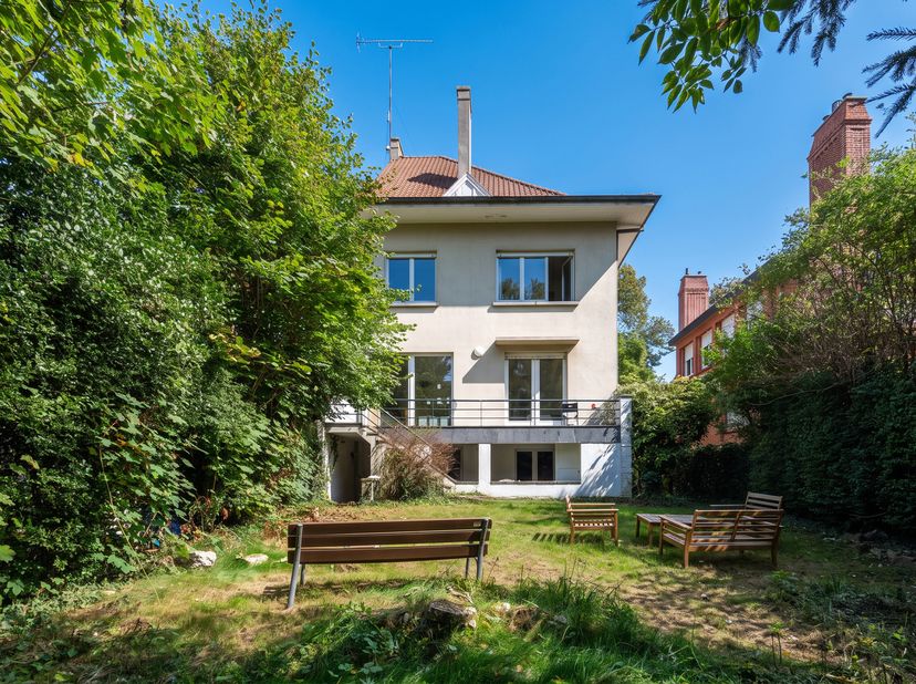 Huis te koop in ,
                    1180 Ukkel