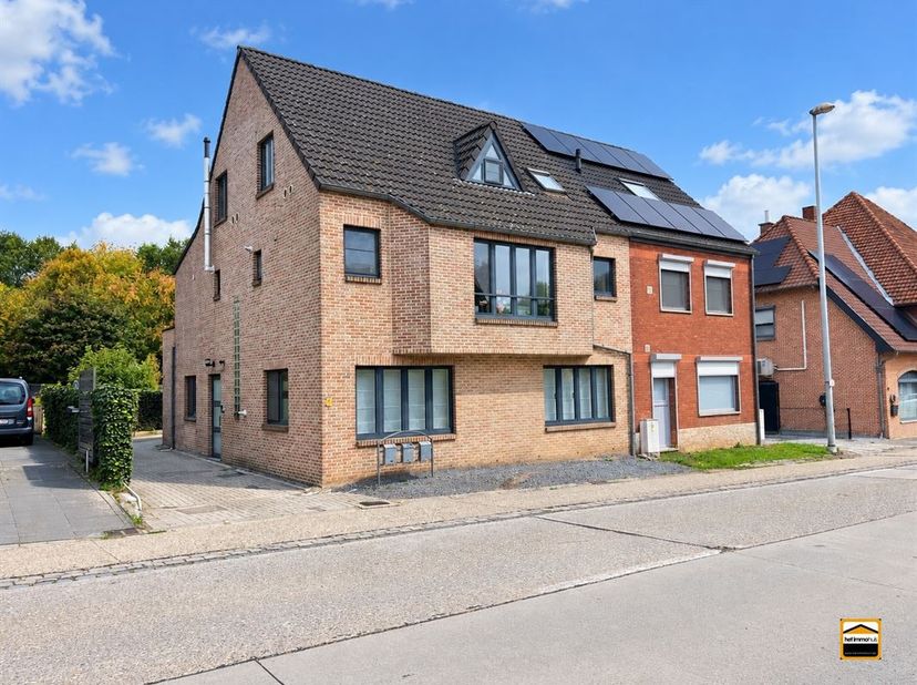 Appartement à vendre à Molemstraat 45 boîte 3,
                    3560 Lummen