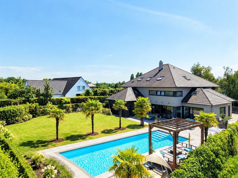 Huis te koop in ,
                    7700 Moeskroen