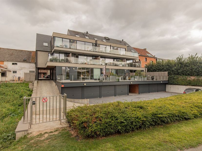 Appartement te huur in Schoonaardebaan 65 bus 5,
                    9200 Schoonaarde