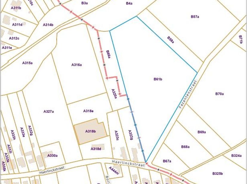 Parcelle de terrain agricole facilement accessible d’une superficie de 2 ha 9 a 87 ca.<br />
Louée à ferme depuis 1981.